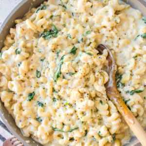 spinach mac and cheese in skillet