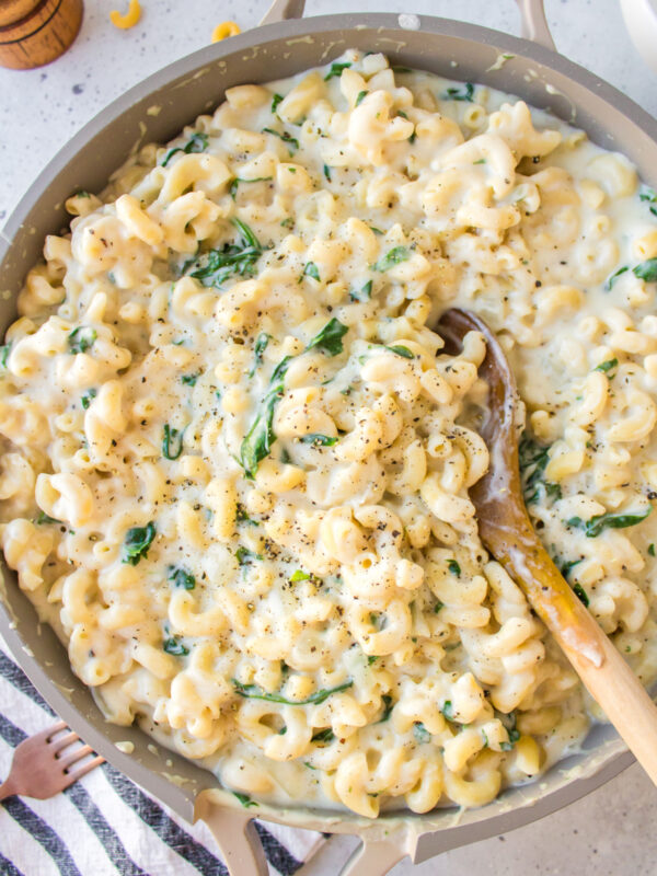 spinach mac and cheese in skillet
