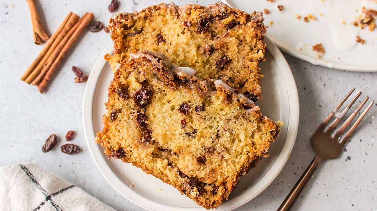 Cinnamon Bread with Raisins