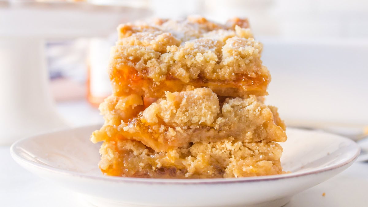 Apricot Shortbread Bars