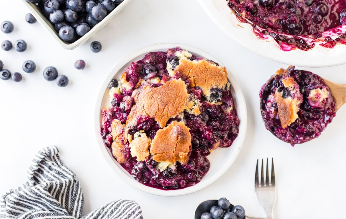 serving of blueberry cobbler