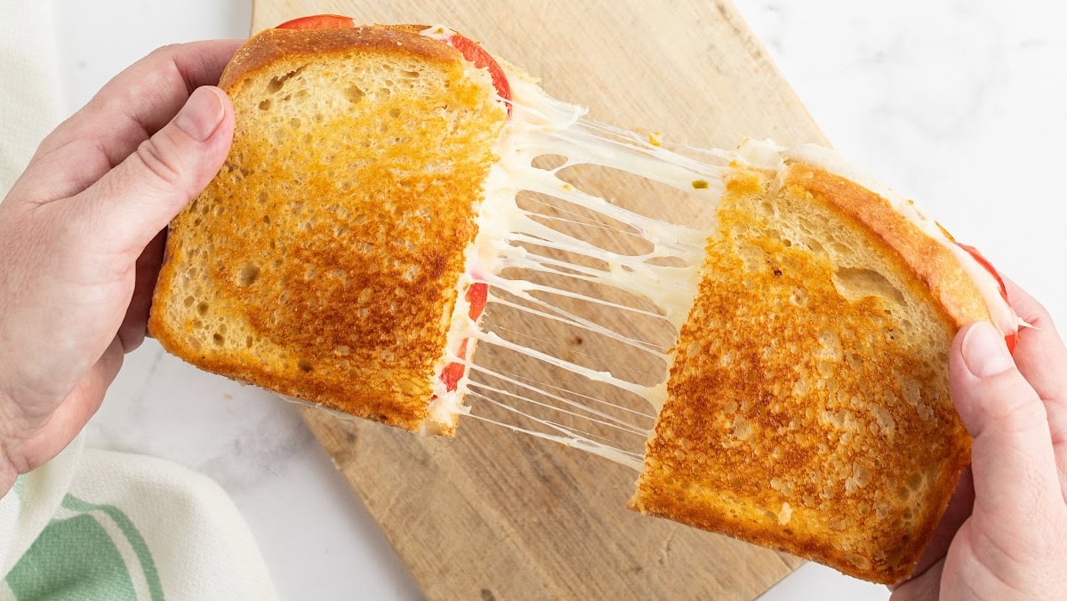 Tomato Grilled Cheese