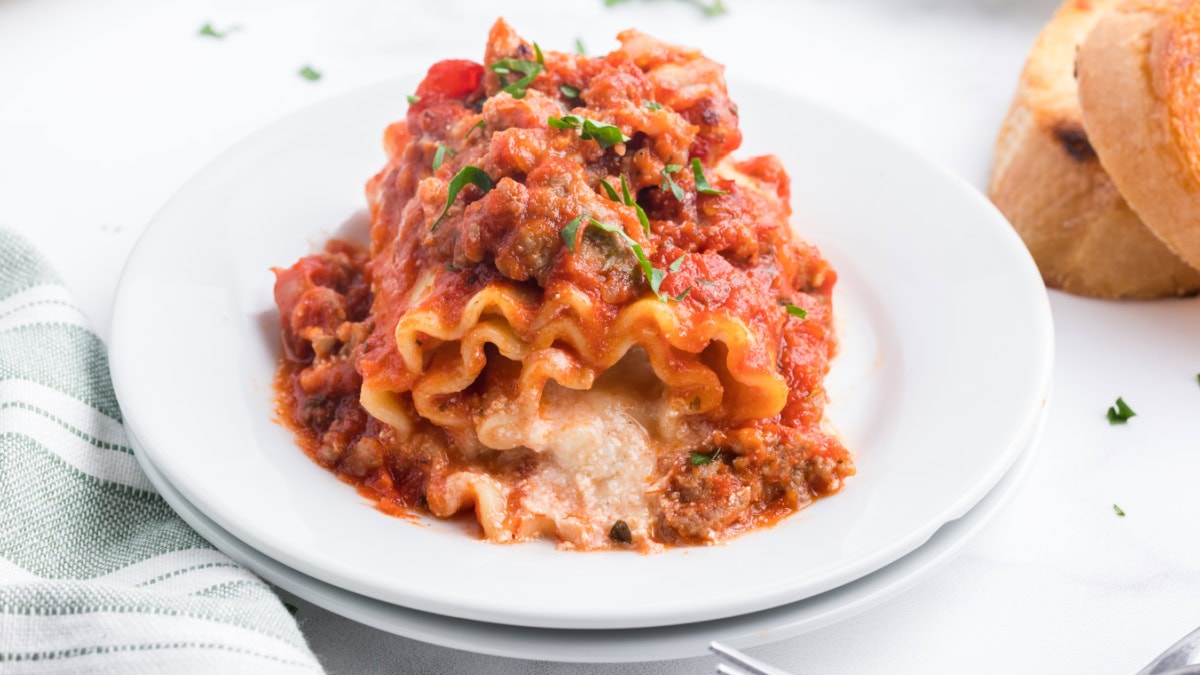 Italian Sausage Lasagna Roll Ups