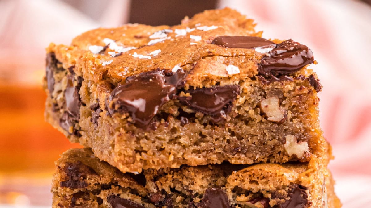 Bourbon Bars with Chocolate Chips and Pecans
