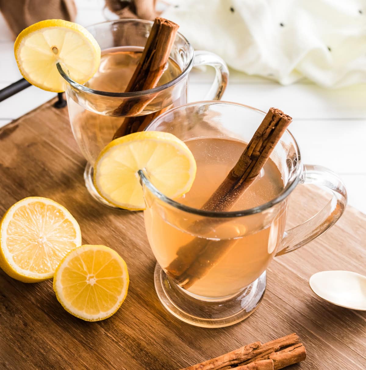 hot toddys in glass mugs